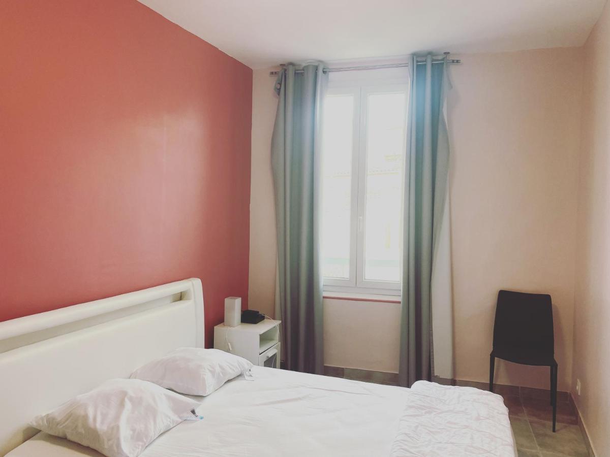La Maison De Rose Каси Экстерьер фото