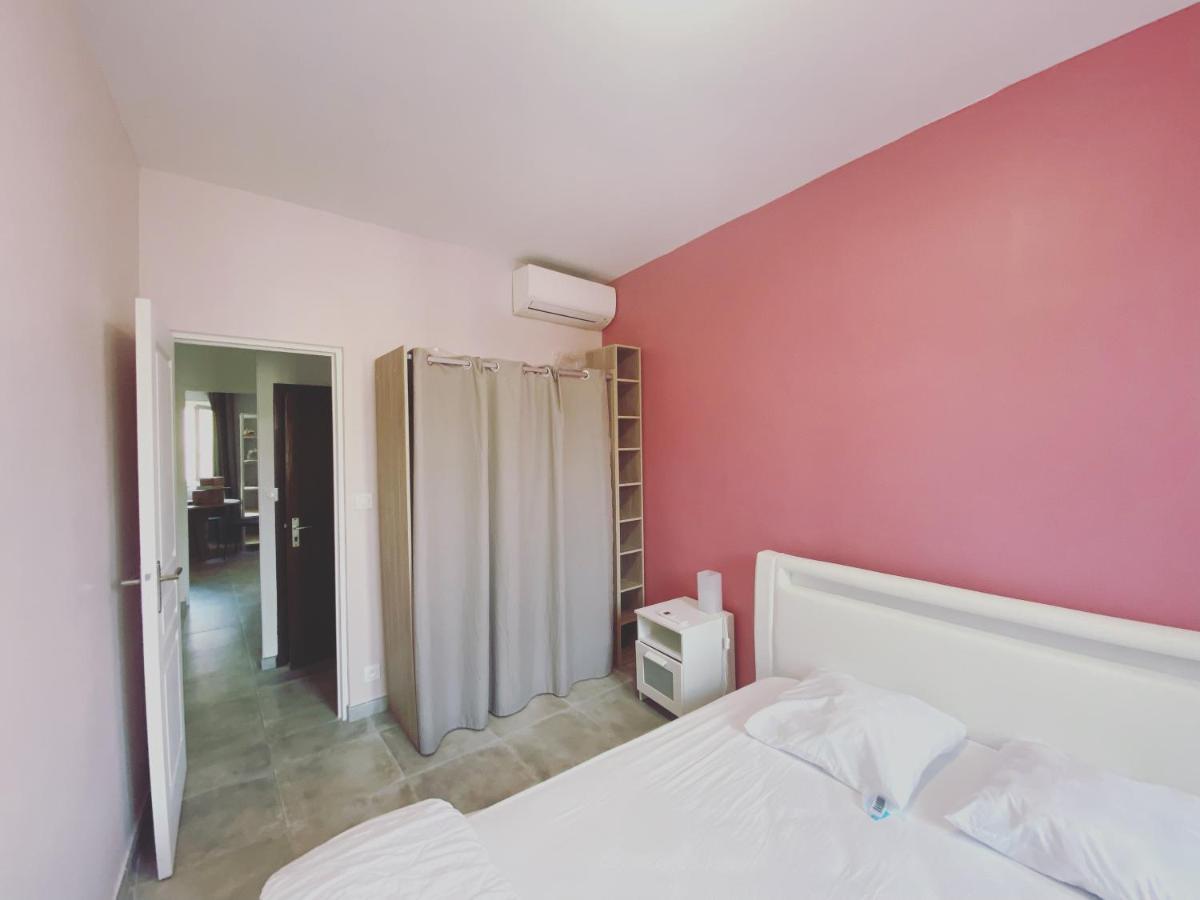 La Maison De Rose Каси Экстерьер фото